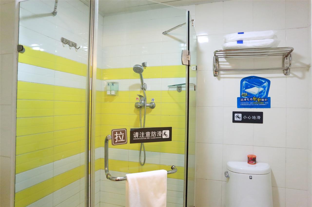 7Days Inn Qingdao Development Zone Jinshatan Номер фото